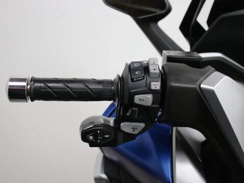 Honda Forza 350 NSS 350 A-M 23