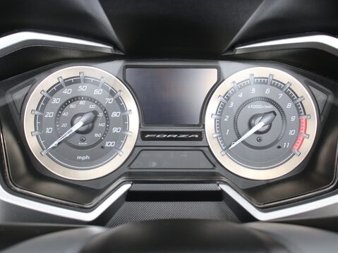 Honda Forza 350 NSS 350 A-M 22