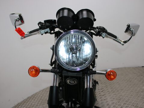 Triumph Thruxton THRUXTON 865 ACE CAFE 17