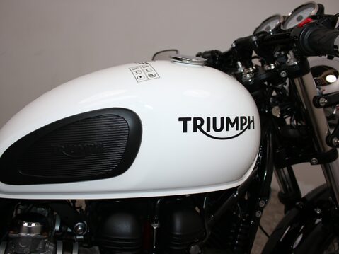 Triumph Thruxton THRUXTON 865 ACE CAFE 28