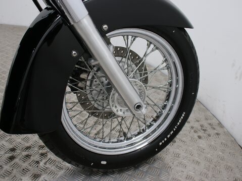 Honda VT750 VT 750 C4 SHADOW 24
