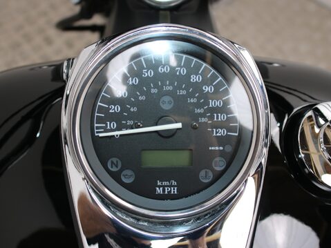 Honda VT750 VT 750 C4 SHADOW 27