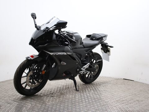 Yamaha R125 YZF 125-A 6