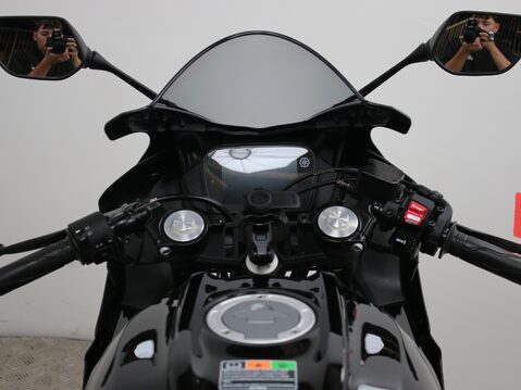 Yamaha R125 YZF 125-A 14