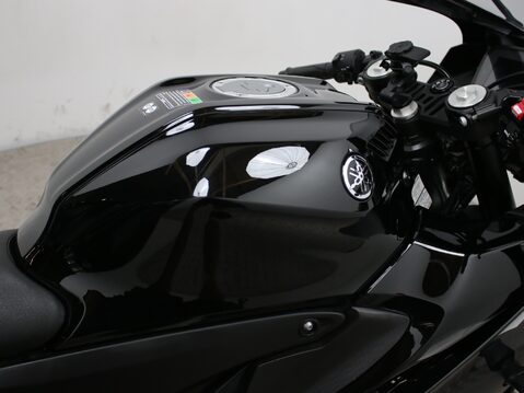 Yamaha R125 YZF 125-A 33