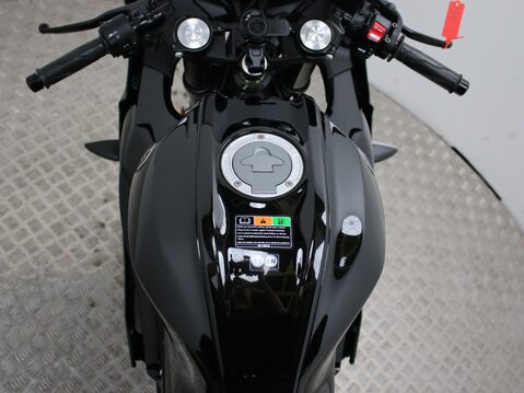 Yamaha R125 YZF 125-A 31