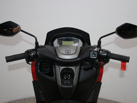 Yamaha Nmax 125 GPD125-A ABS 14