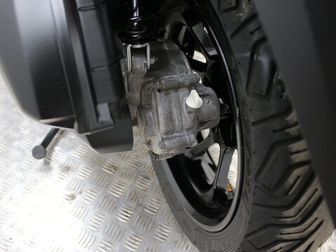 Yamaha Nmax 125 GPD125-A ABS 15