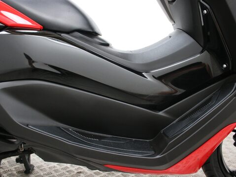 Yamaha Nmax 125 GPD125-A ABS 25