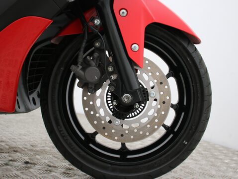 Yamaha Nmax 125 GPD125-A ABS 27