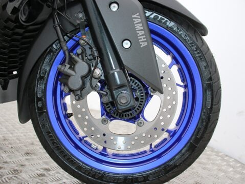 Yamaha Xmax 125 X-MAX 125 (YP125RA) 23