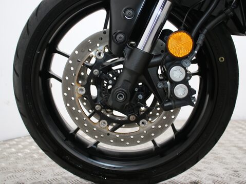 Yamaha MT-09 MT-09 (MTN890) 32