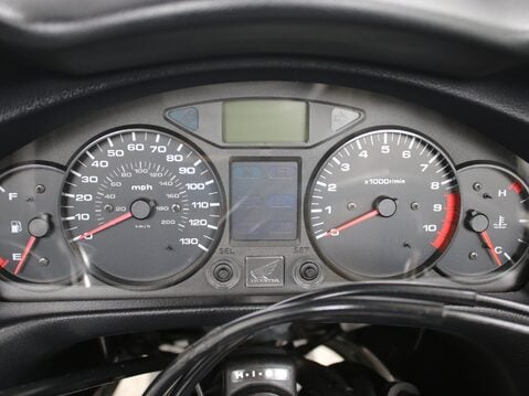 Honda NT700V Deauville NT 700 VA-8 15