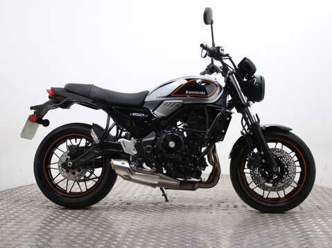 Kawasaki Z650RS ER 650 MNFAB 