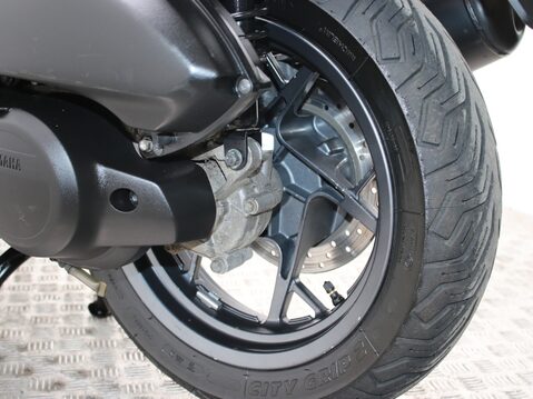Yamaha Xmax 125 X-MAX 125 (YP125RA) 32