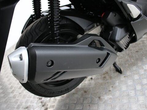 Honda PCX125 WW 125 A-PED 23 23