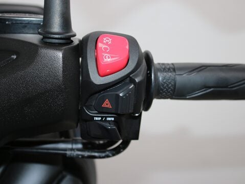 Yamaha Xmax 125 X-MAX 125 (YP125RA) 20
