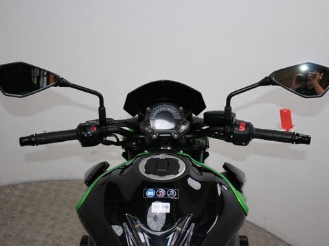 Kawasaki Z900 ZR 900 14