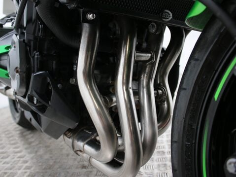 Kawasaki Z900 ZR 900 26