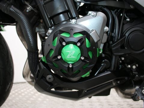 Kawasaki Z900 ZR 900 43