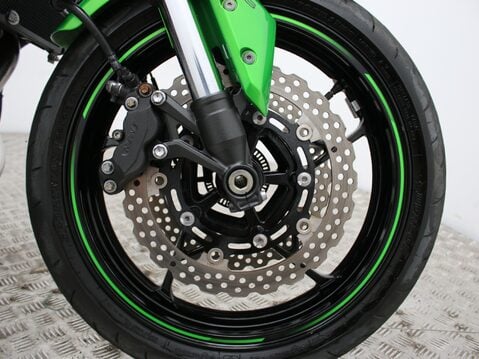 Kawasaki Z900 ZR 900 21