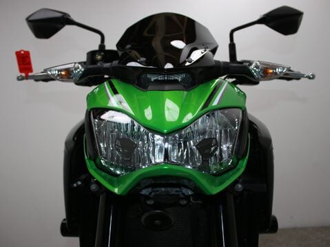 Kawasaki Z900 ZR 900 18