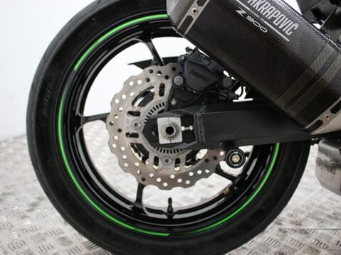 Kawasaki Z900 ZR 900 34