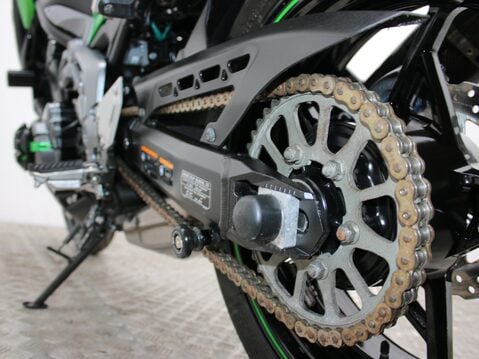 Kawasaki Z900 ZR 900 46