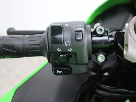 Kawasaki Ninja ZX 6 ZX 600 P8F 25