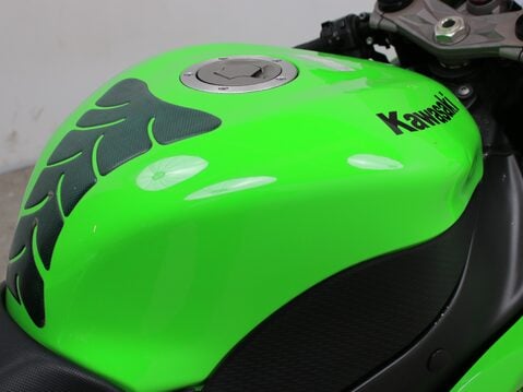 Kawasaki Ninja ZX 6 ZX 600 P8F 20