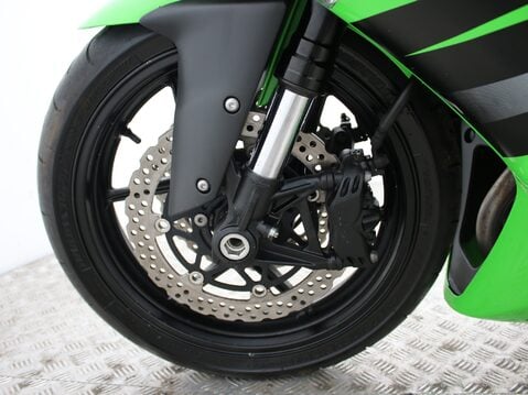 Kawasaki Ninja ZX 6 ZX 600 P8F 24
