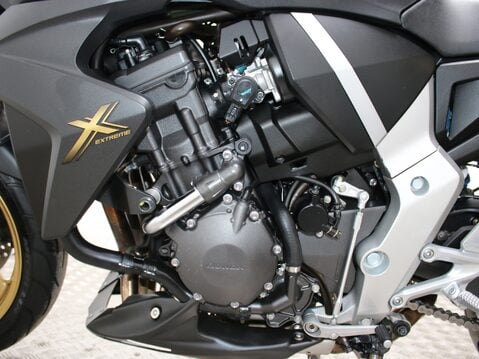 Honda CB1000R CB 1000 RA-C 40