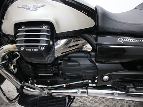 Moto Guzzi California CALIFORNIA 1400 TOURING 29