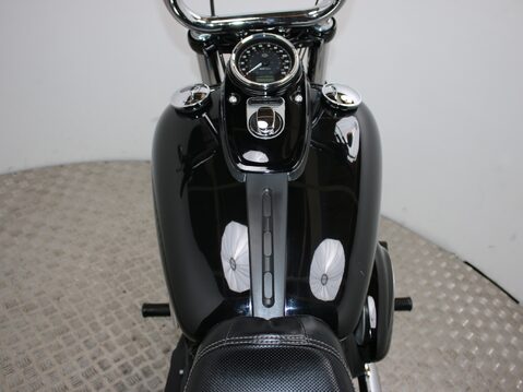 Harley-Davidson Dyna FAT BOB FXDF 103 1690 14 29