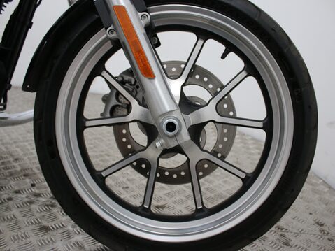 Harley-Davidson Sportster XL 1200 T SUPERLOW SPORTSTER17 31