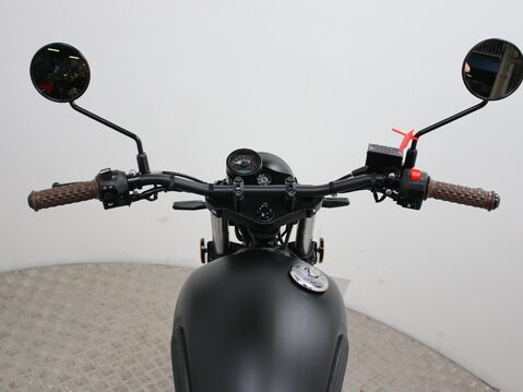 Mutt Mongrel 125 MONGREL 125 14