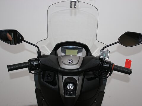 Yamaha Nmax 125 GPD125-A ABS 14