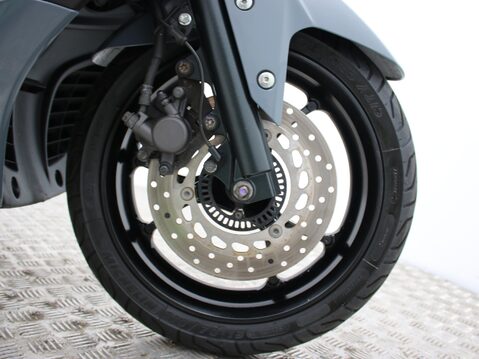 Yamaha Nmax 125 GPD125-A ABS 27