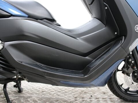 Yamaha Nmax 125 GPD125-A ABS 27
