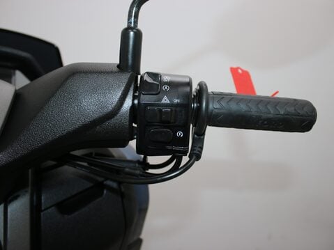 Yamaha Nmax 125 GPD125-A ABS 17