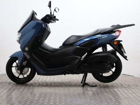 Yamaha Nmax 125 GPD125-A ABS 8