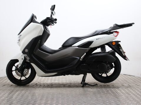 Yamaha Nmax 125 GPD125-A ABS 8