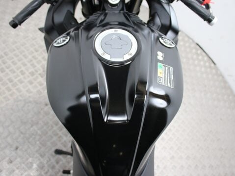 Yamaha R125 YZF 125-A 23