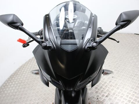 Yamaha R125 YZF 125-A 38