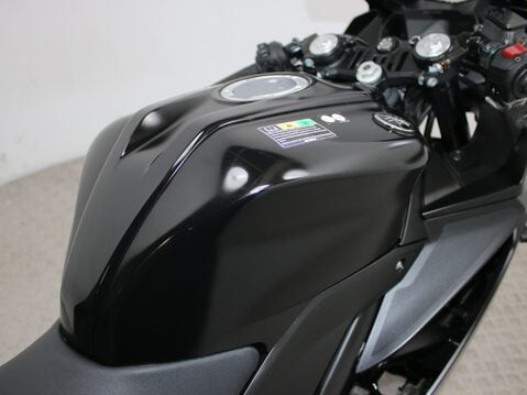 Yamaha R125 YZF 125-A 24