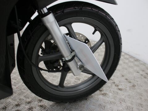 Honda Vision NSC50 NSC 50 WH-C 21