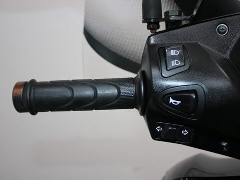 Honda Vision NSC50 NSC 50 WH-C 22