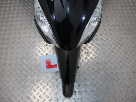 Honda Vision NSC50 NSC 50 WH-C 18
