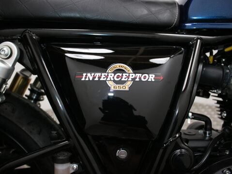 Royal Enfield Interceptor 650 30