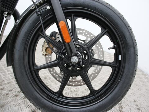 Royal Enfield Interceptor 650 29